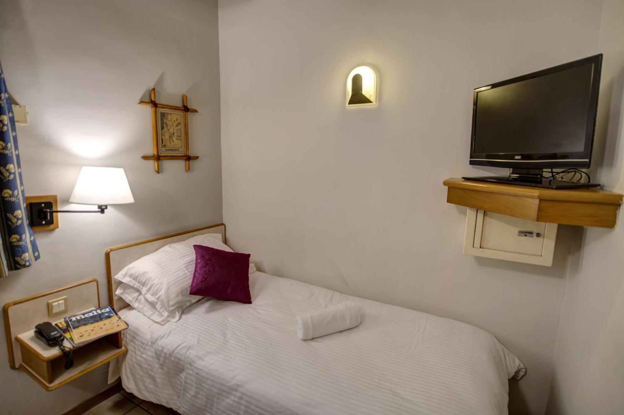 สเลียมา ชาเลต์ โฮเต็ล Hotel สลีมา ห้อง รูปภาพ