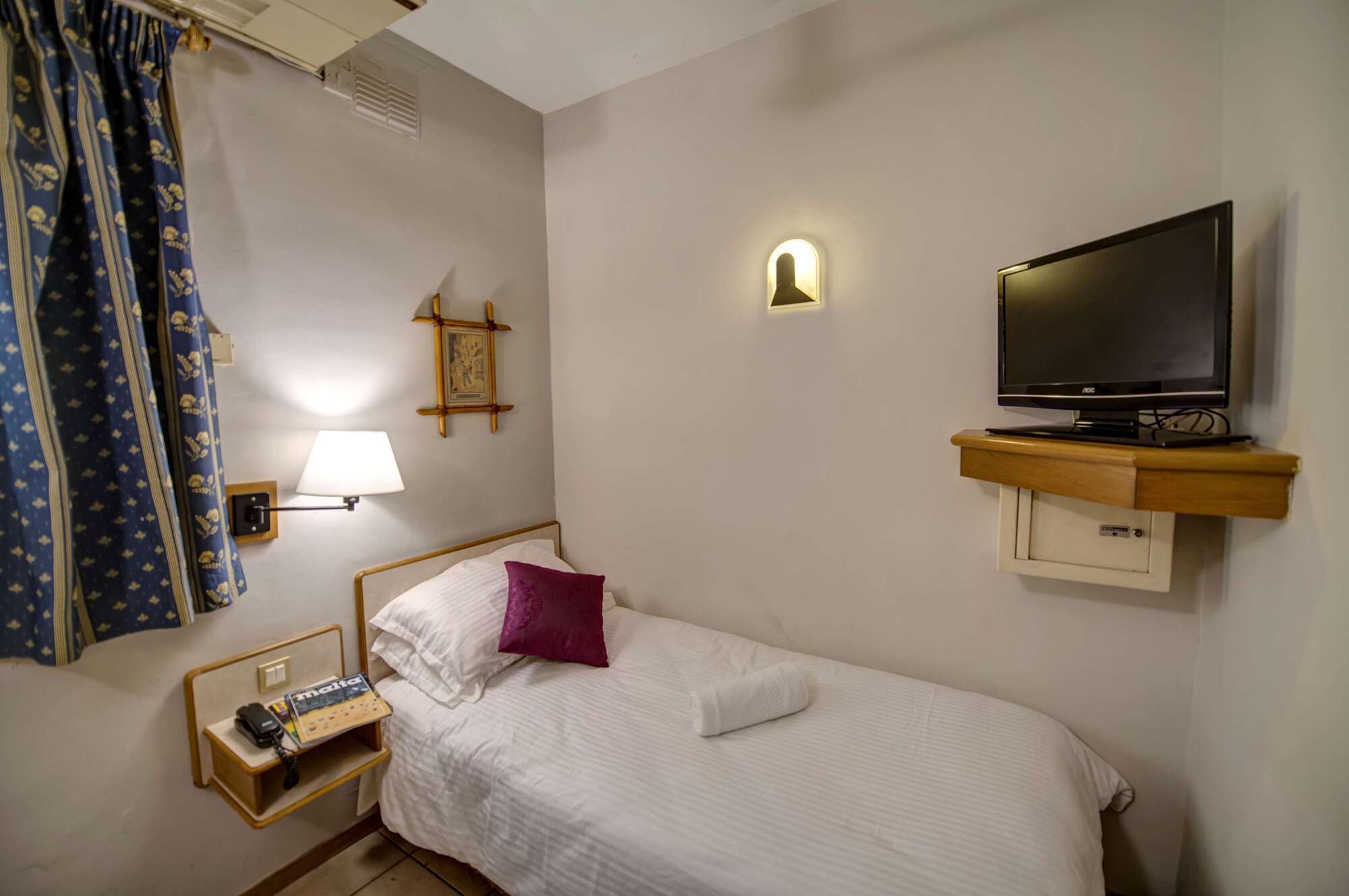 สเลียมา ชาเลต์ โฮเต็ล Hotel สลีมา ภายนอก รูปภาพ